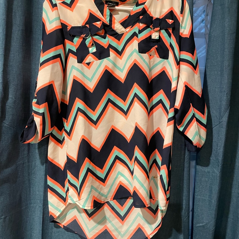 Tribal Black and Pink Graphic 3/4 Sleeve Blouse